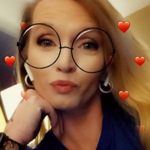 Meet your Posher, Renae